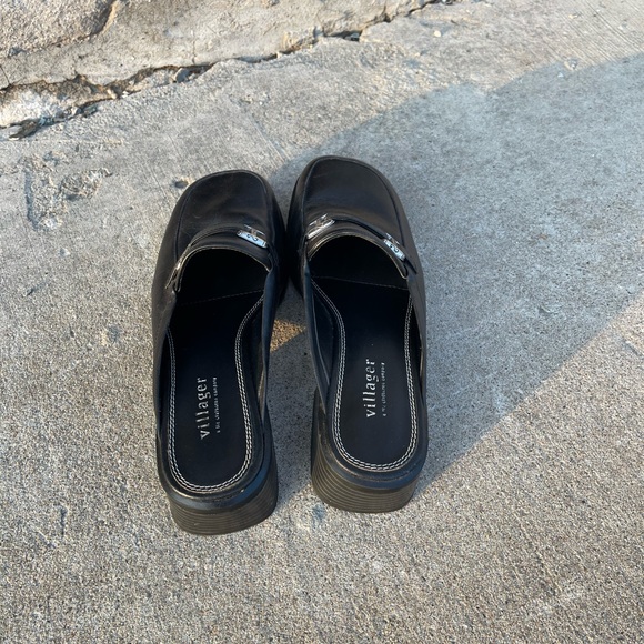 Gorgeous Black Leather Villager Mules - Size 7 - Picture 8 of 11